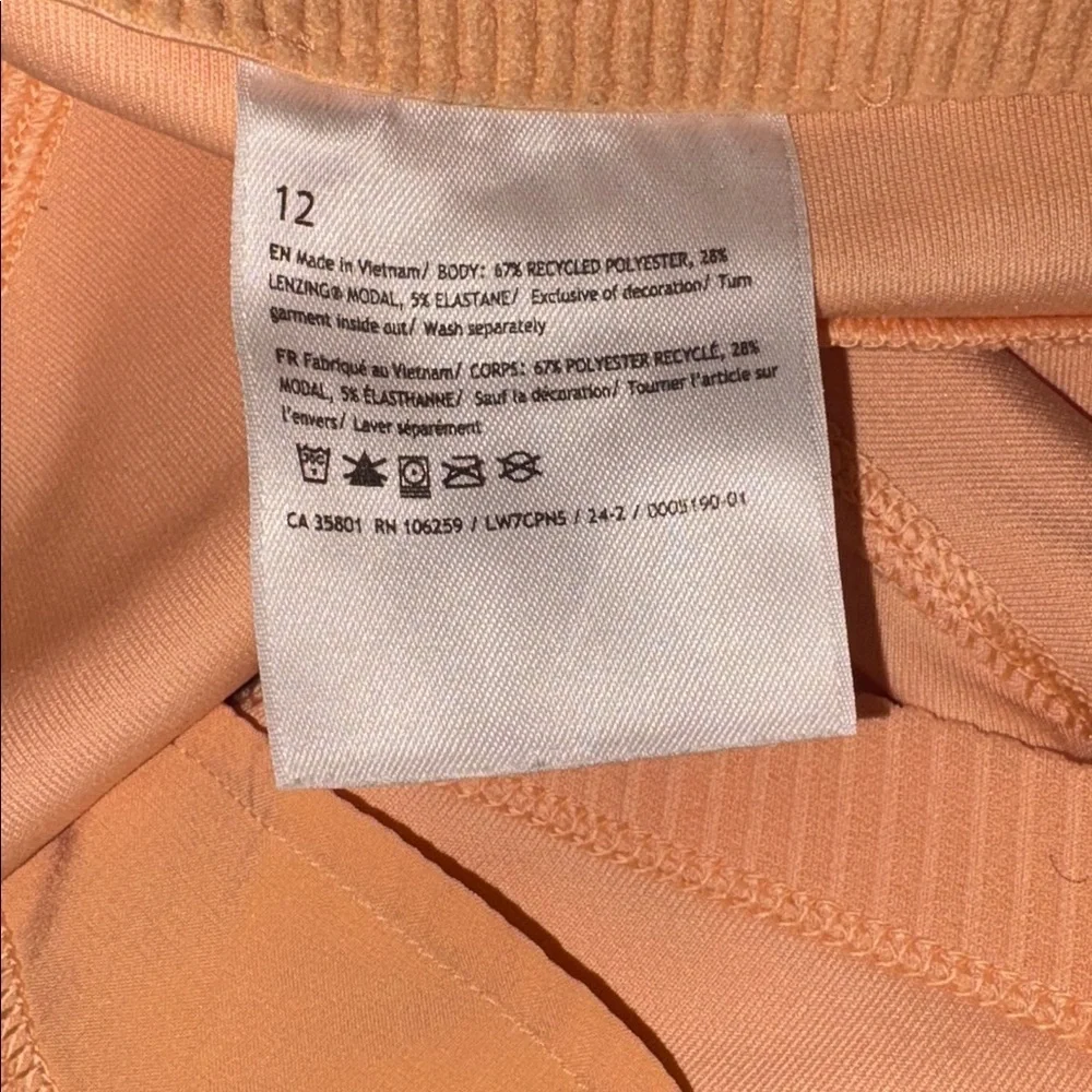 LULULEMON size 12 Ribbed Softstreme High-Rise Short 2